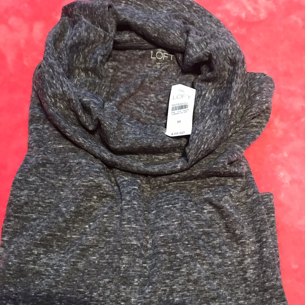 Turtle neck T-shirt